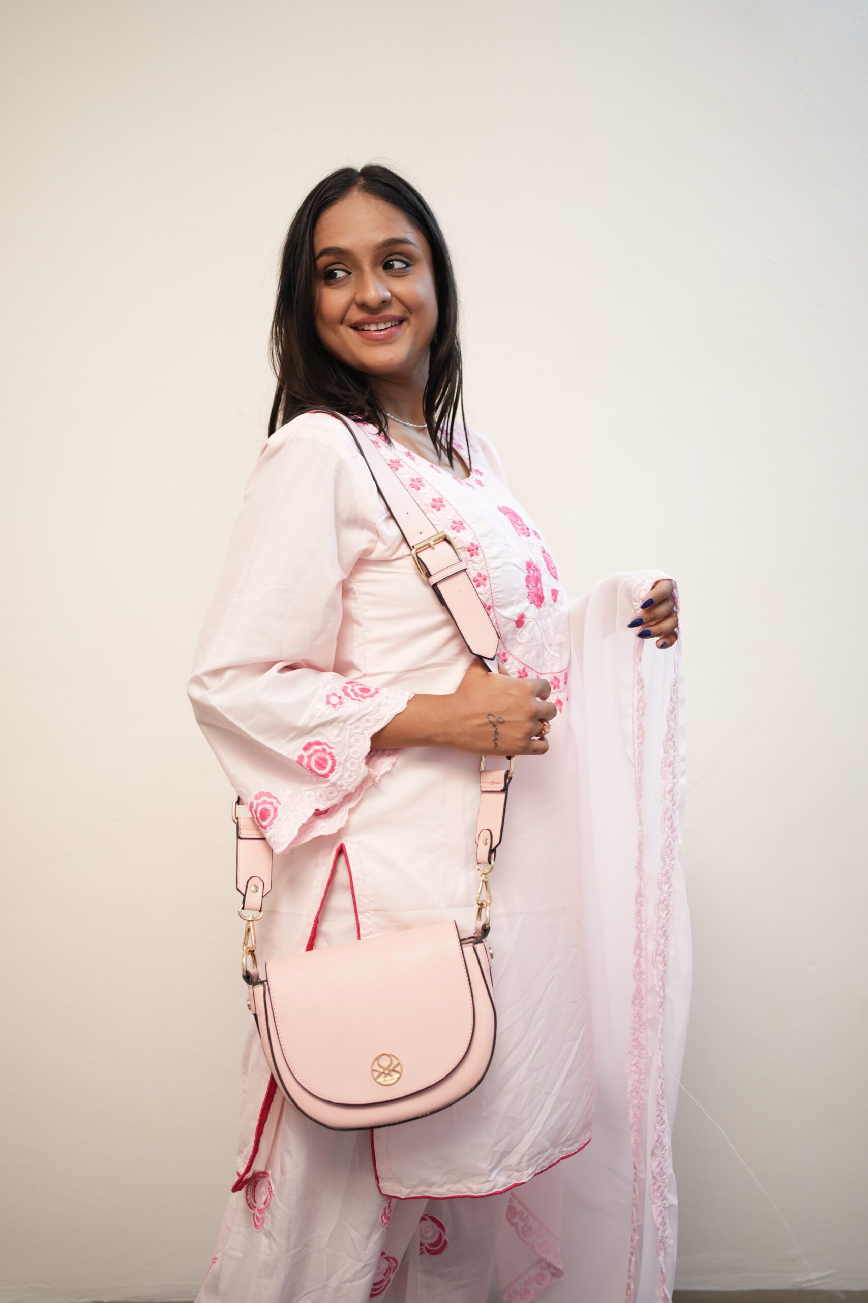 Gulabi Bahaar - Image 5