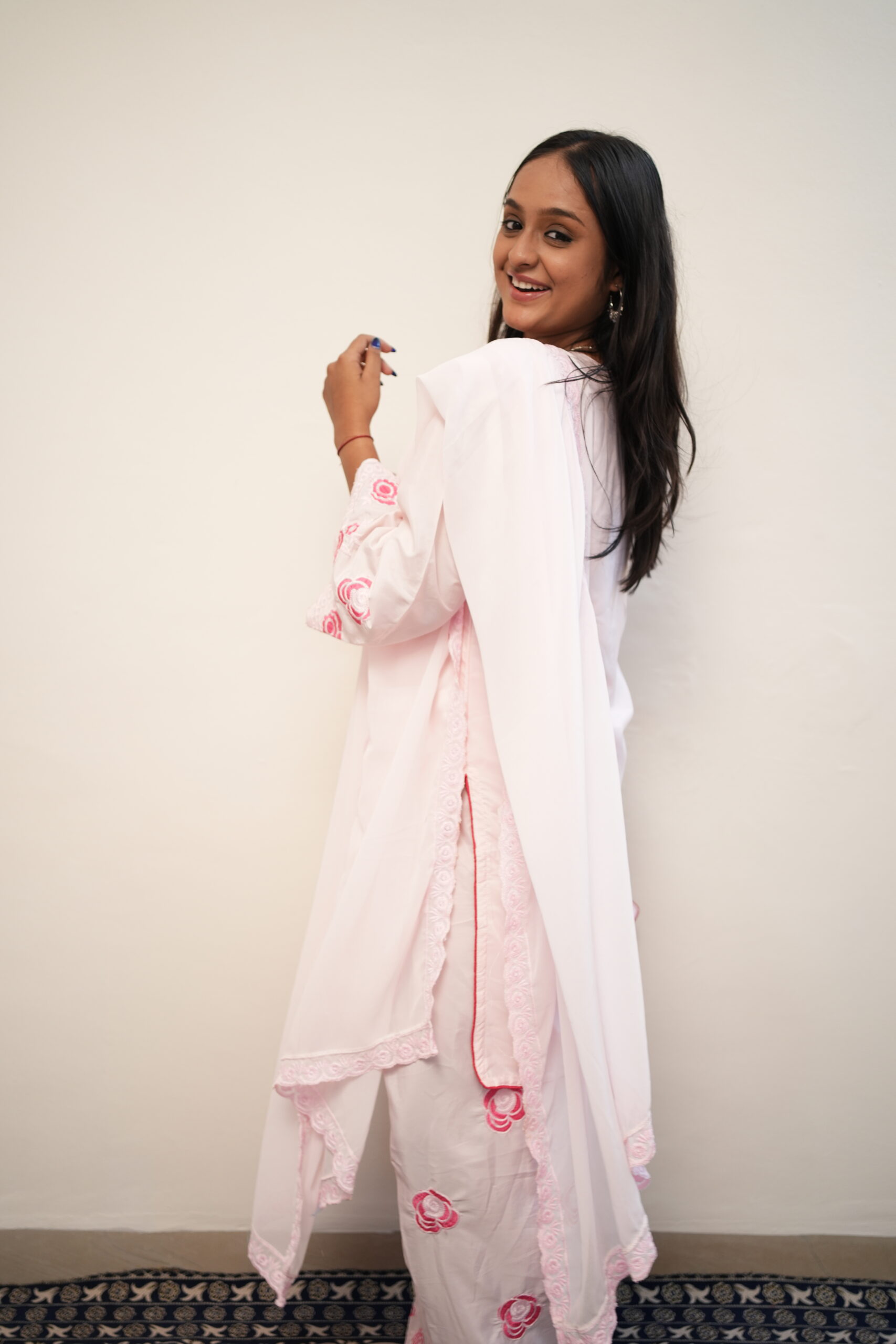 Gulabi Bahaar - Image 3