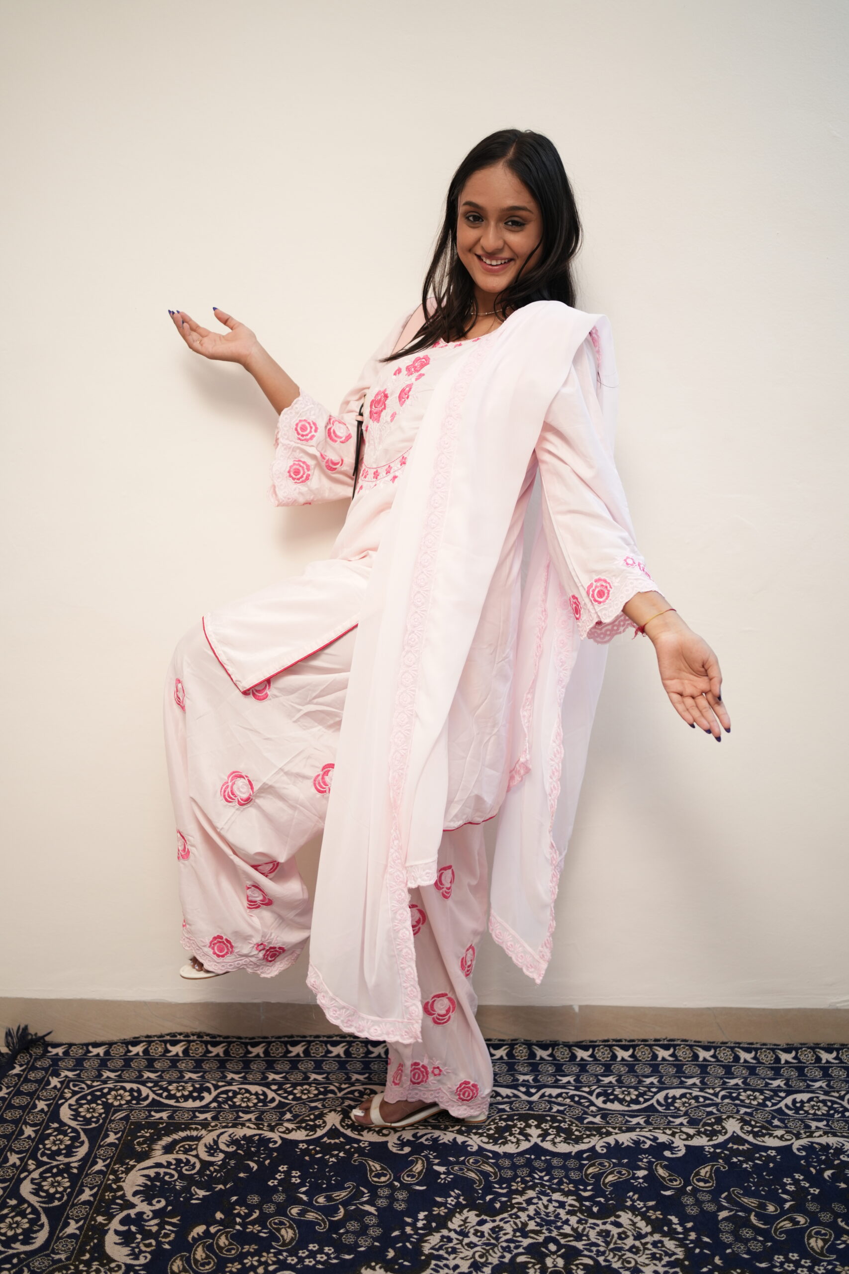 Gulabi Bahaar - Image 2